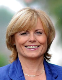 Mme Patricia SCHILLINGER